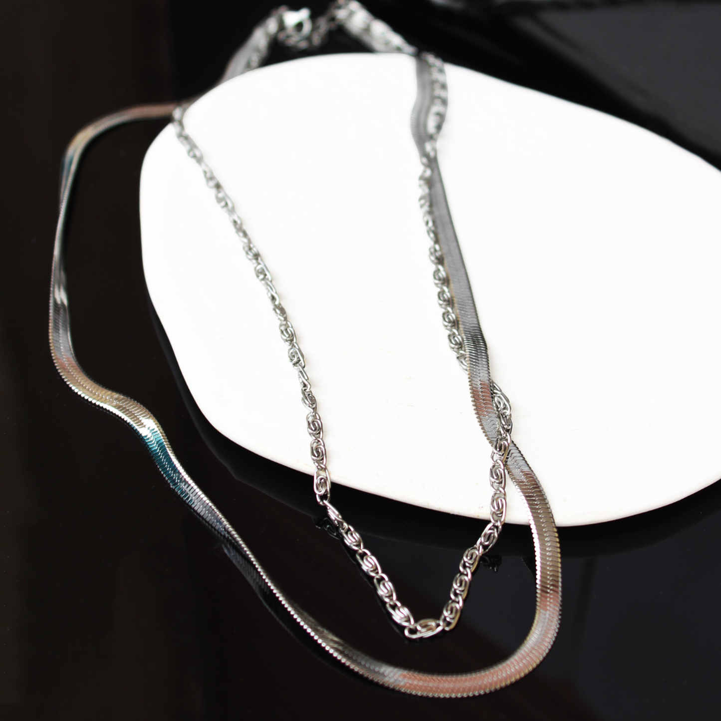 Collana Naira