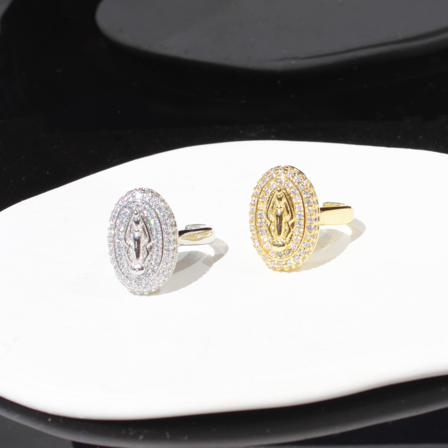 Anello Sacred